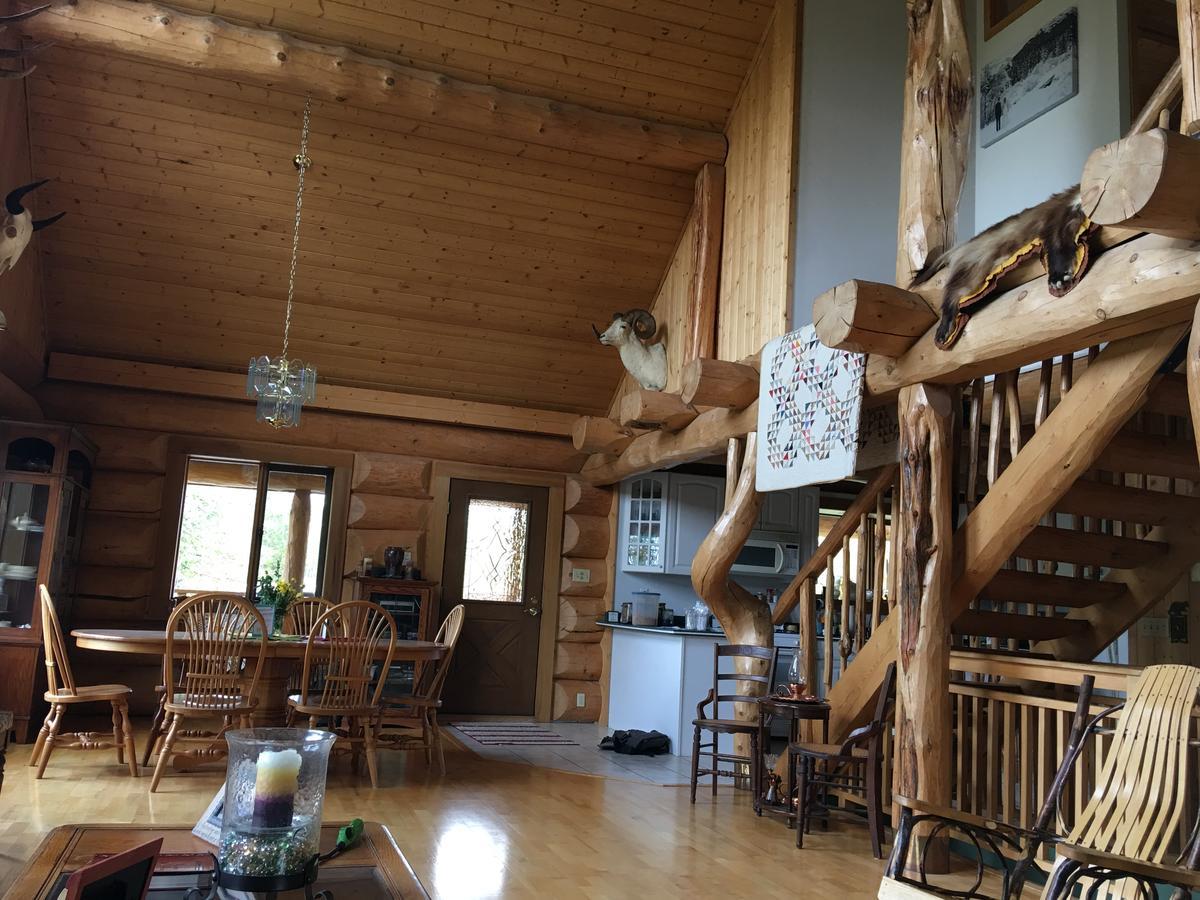 Sawing Logzz Cabin Copper Center Buitenkant foto