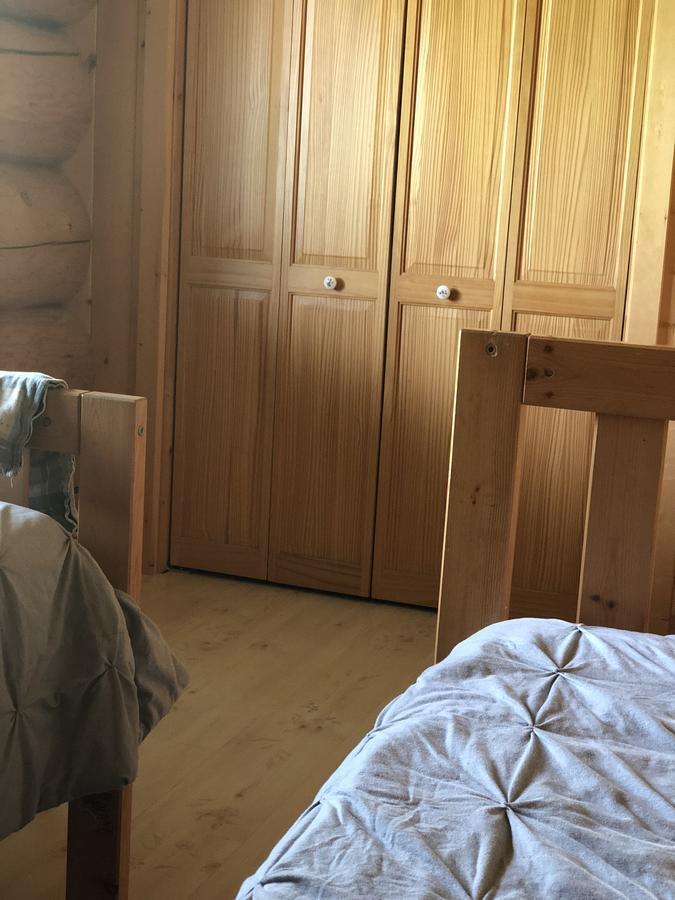 Sawing Logzz Cabin Copper Center Buitenkant foto