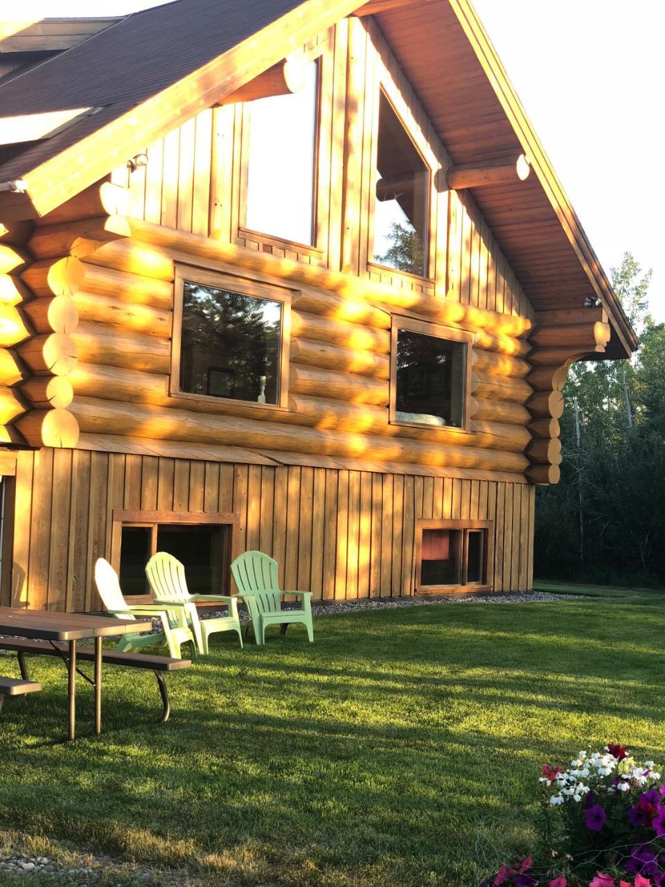 Sawing Logzz Cabin Copper Center Buitenkant foto